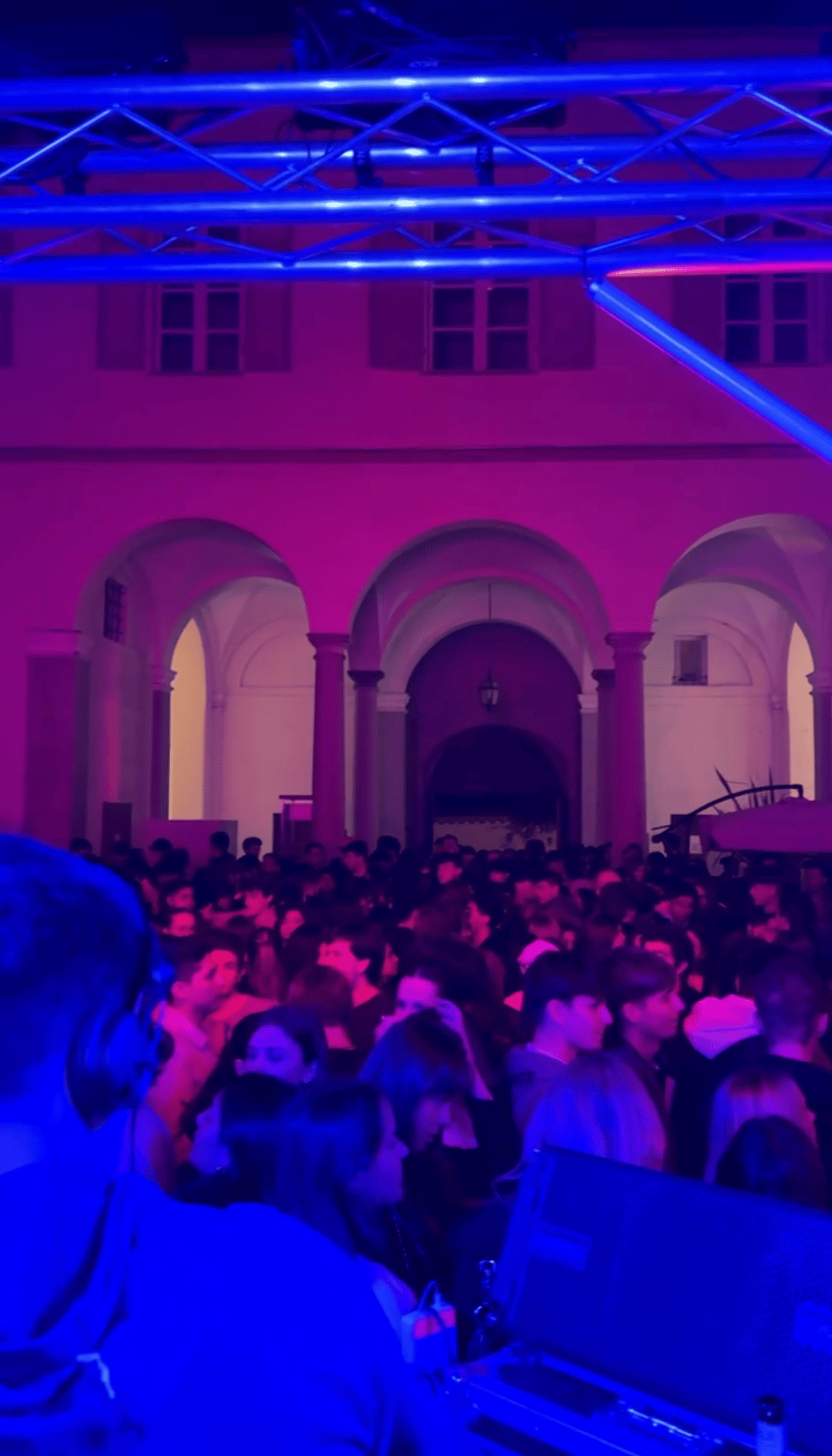 Connessioni - DJ set - evento BIyoung a Biella