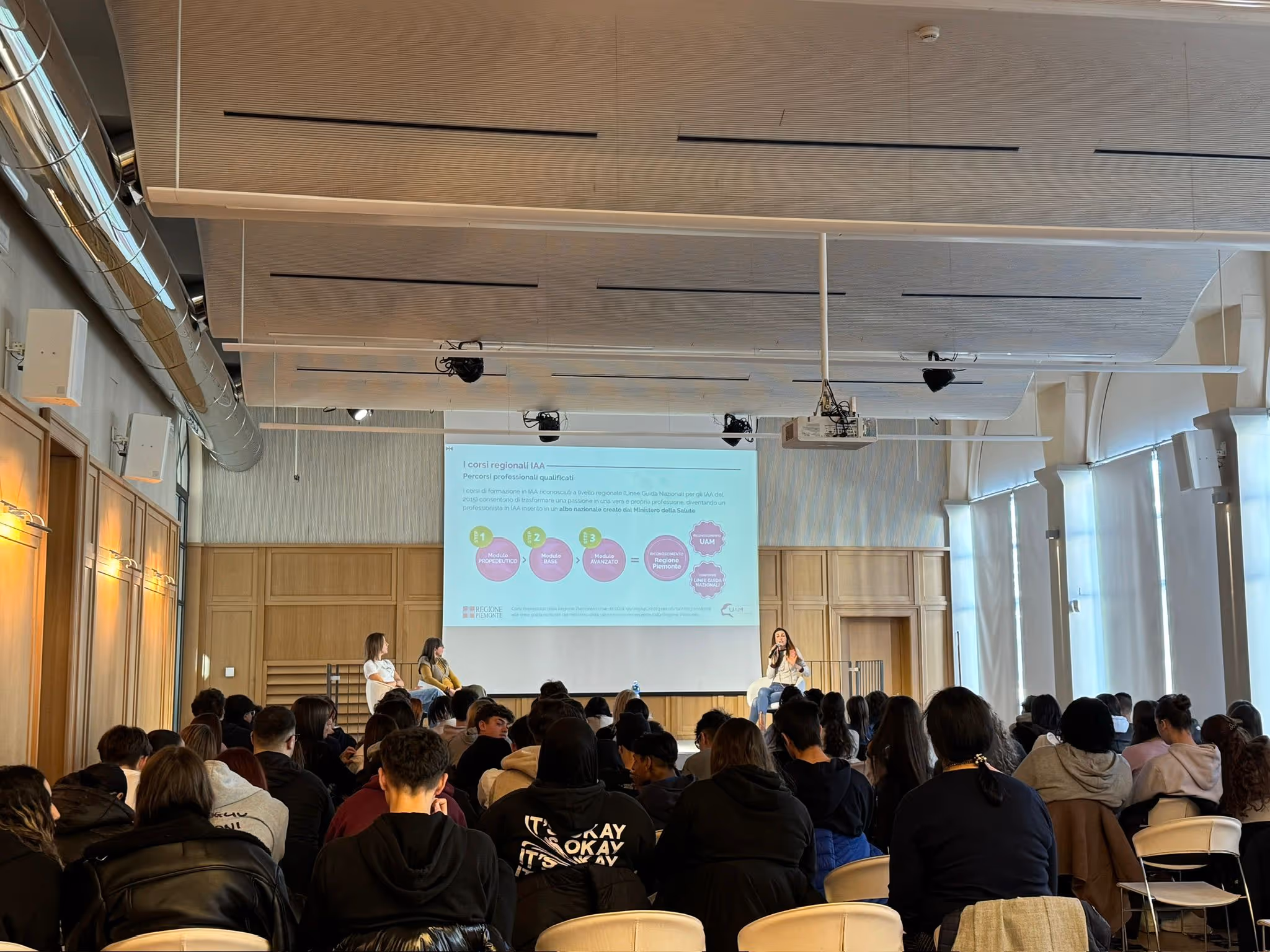 Benessere Educativo con la Pet Therapy e le attività di relazione con il cavallo. - evento BIyoung a Biella